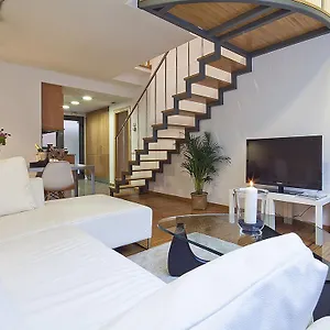  Apartment Rentals - Park Guell